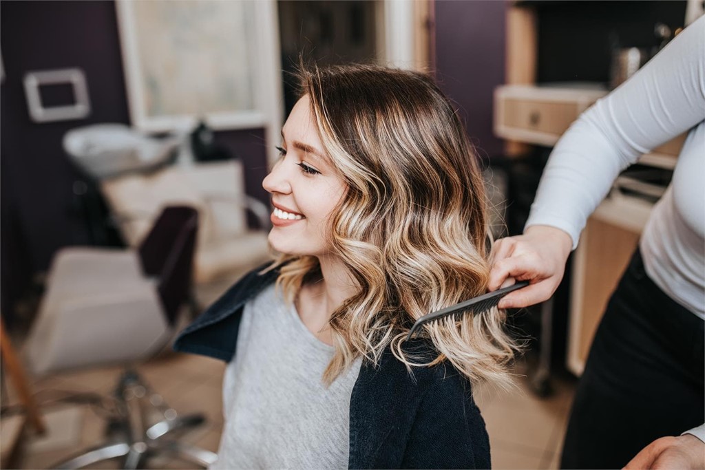 Cómo preparar su cabello para las fiestas navideñas