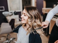 Cómo preparar su cabello para las fiestas navideñas