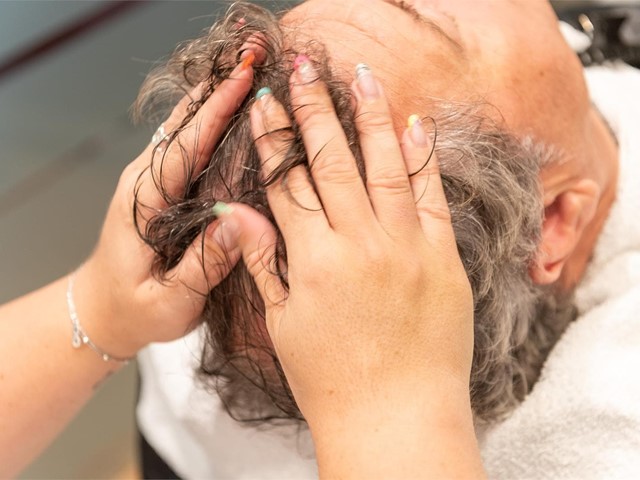 La importancia de utilizar los productos adecuados para cuidar el cabello