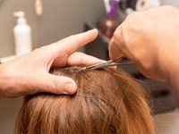 ¿Su pelo no mejora? Pruebe nuestros tratamientos capilares en Vigo