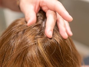 ¿Una peluca oncológica puede parecerse a mi pelo natural?